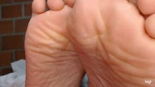 Current preview image for model ash_nicefeet