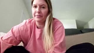 Current preview image for model blondevixen31